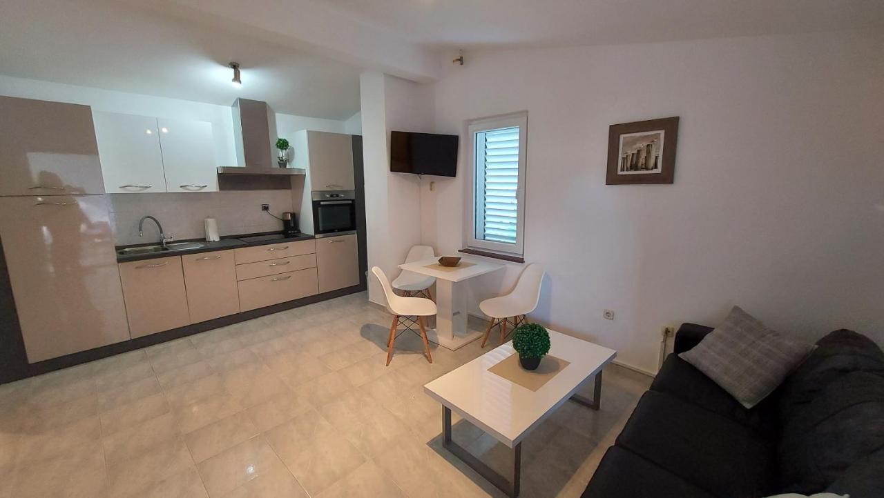 Soline Ada Apartment Pjescana Uvala Ngoại thất bức ảnh
