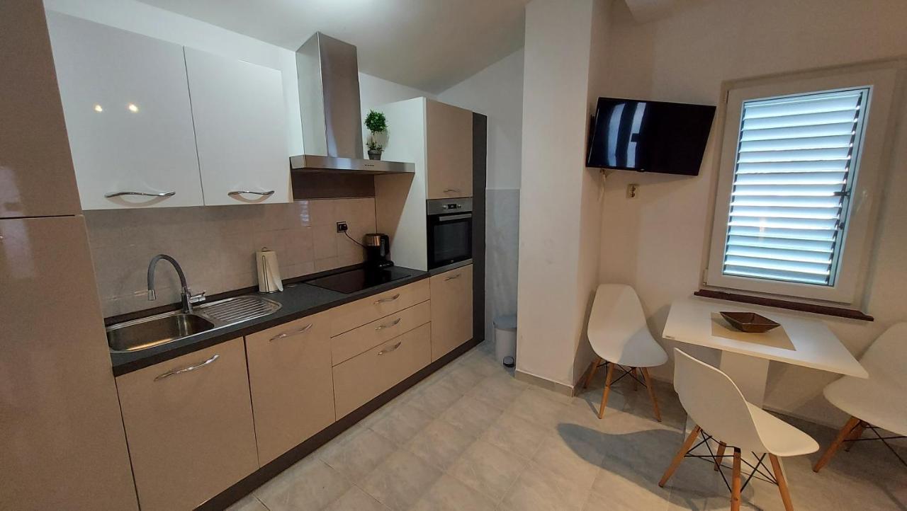 Soline Ada Apartment Pjescana Uvala Ngoại thất bức ảnh