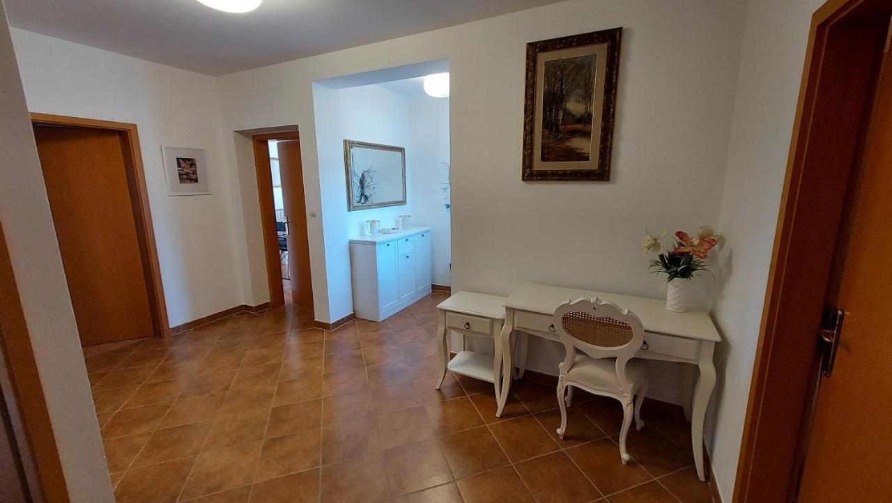 Soline Ada Apartment Pjescana Uvala Ngoại thất bức ảnh