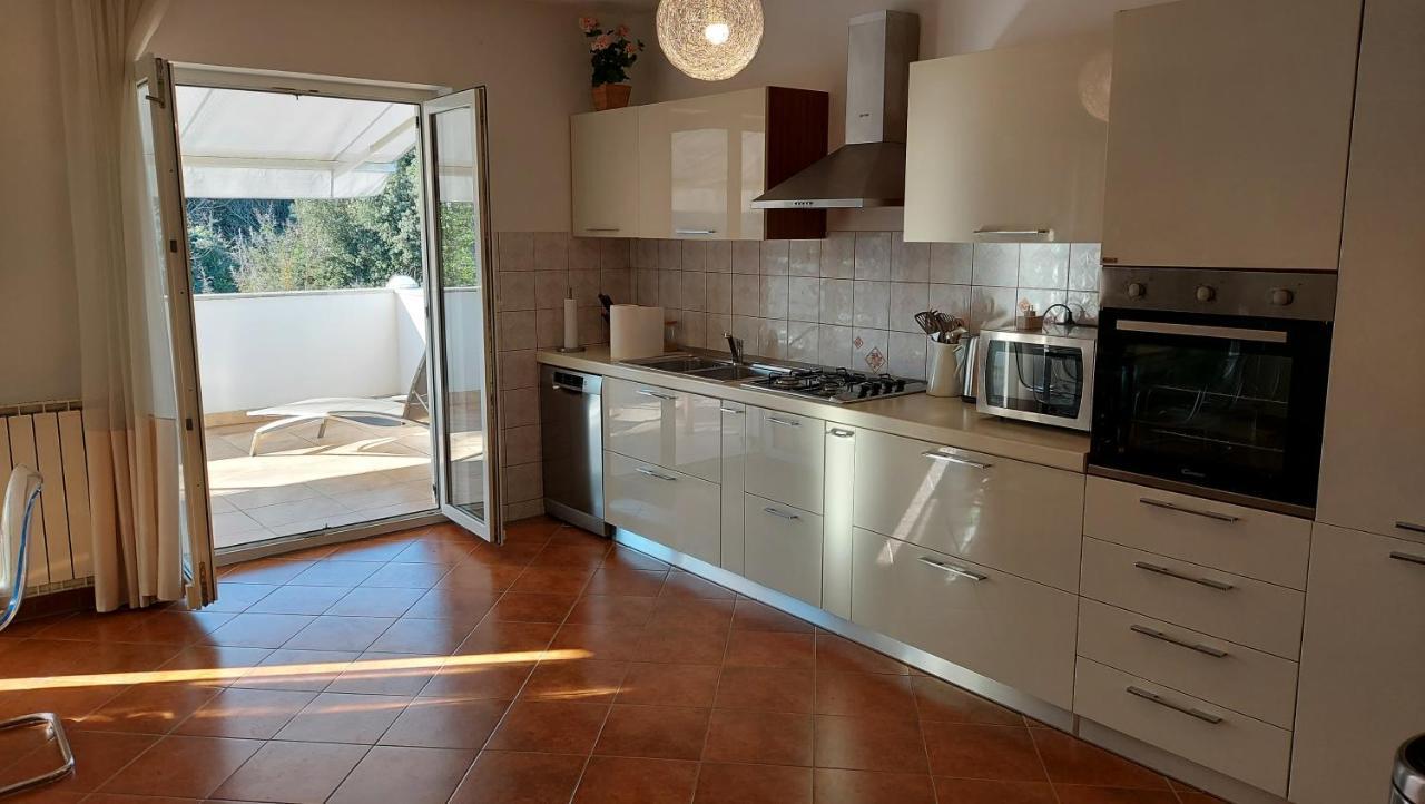 Soline Ada Apartment Pjescana Uvala Ngoại thất bức ảnh