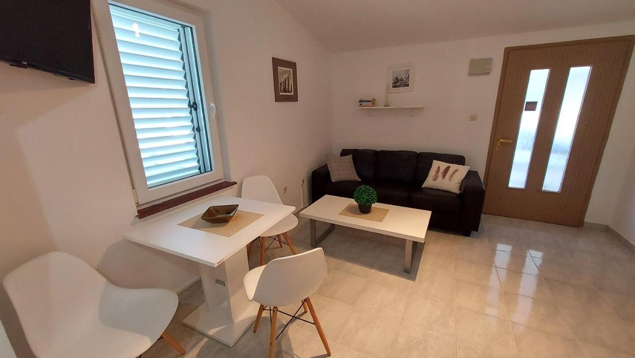 Soline Ada Apartment Pjescana Uvala Ngoại thất bức ảnh