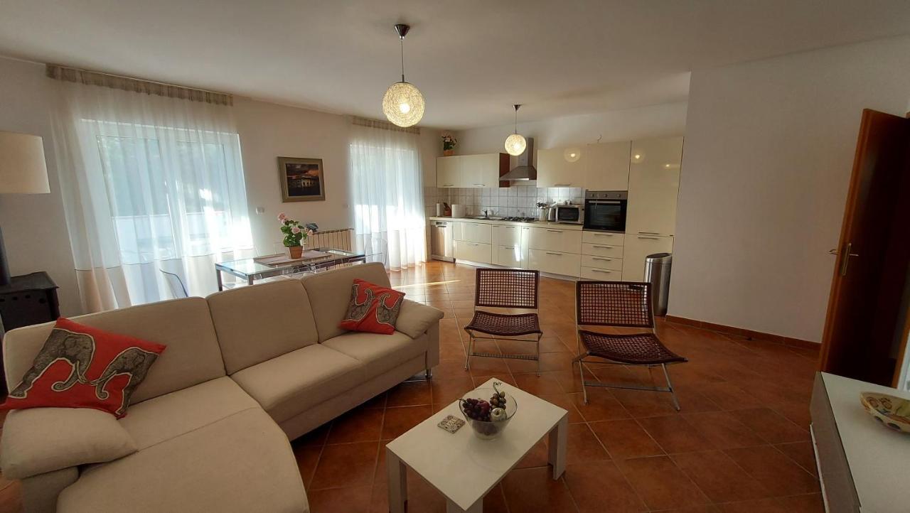 Soline Ada Apartment Pjescana Uvala Ngoại thất bức ảnh