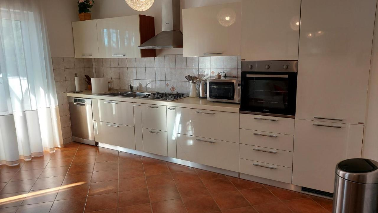 Soline Ada Apartment Pjescana Uvala Ngoại thất bức ảnh